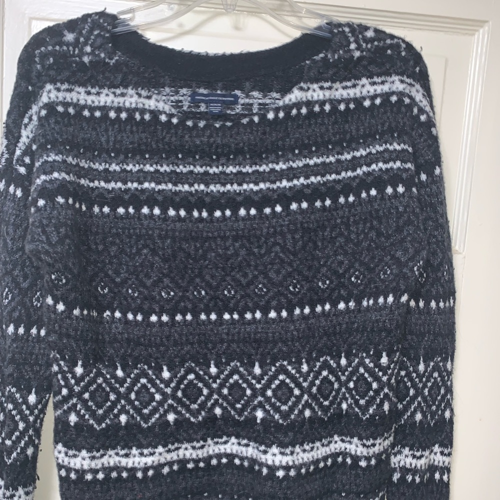 American eagle sweater